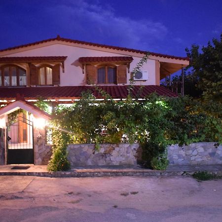 Family Villa Kalypso Oreoi Exterior foto