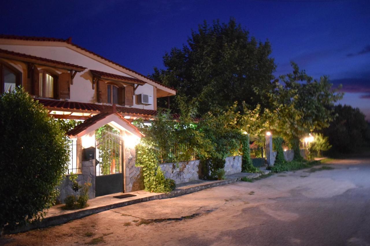 Family Villa Kalypso Oreoi Exterior foto